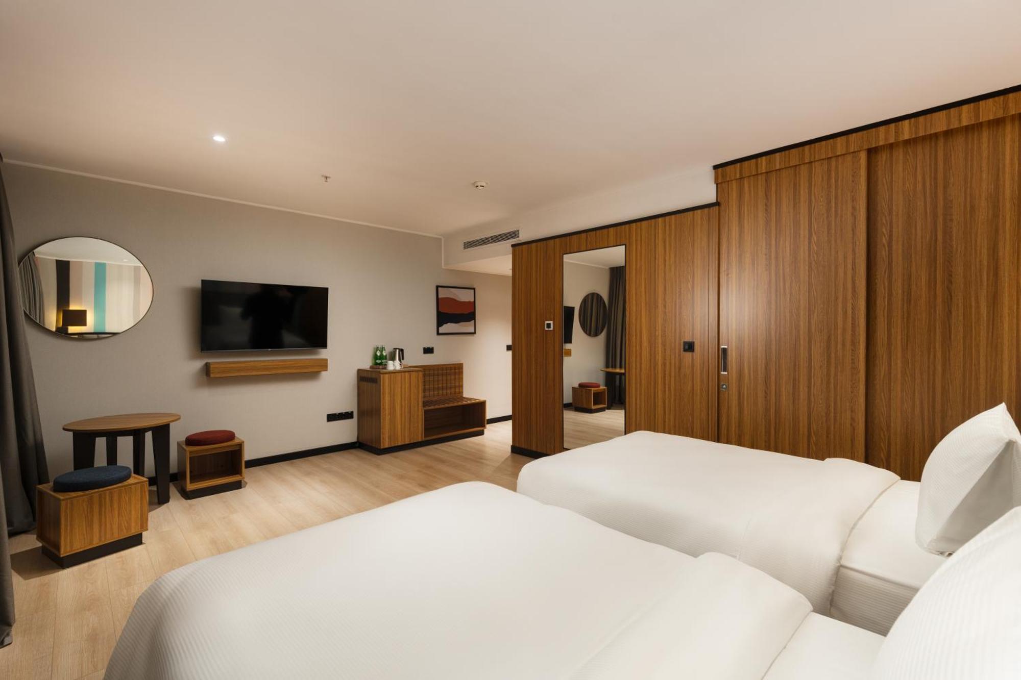 Ramada Encore By Wyndham Tachkent Extérieur photo