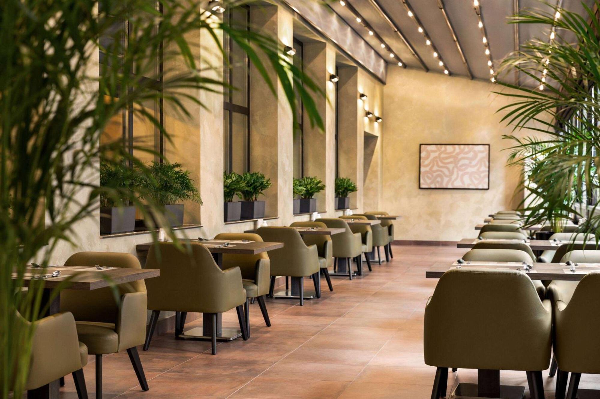 Ramada Encore By Wyndham Tachkent Extérieur photo